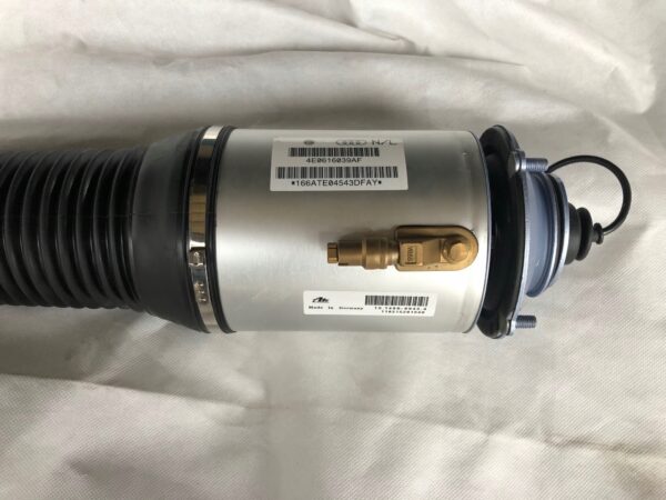 AUDI A8 D3 AMORTYZATOR PRZÓD ORYGINAŁ AUDI